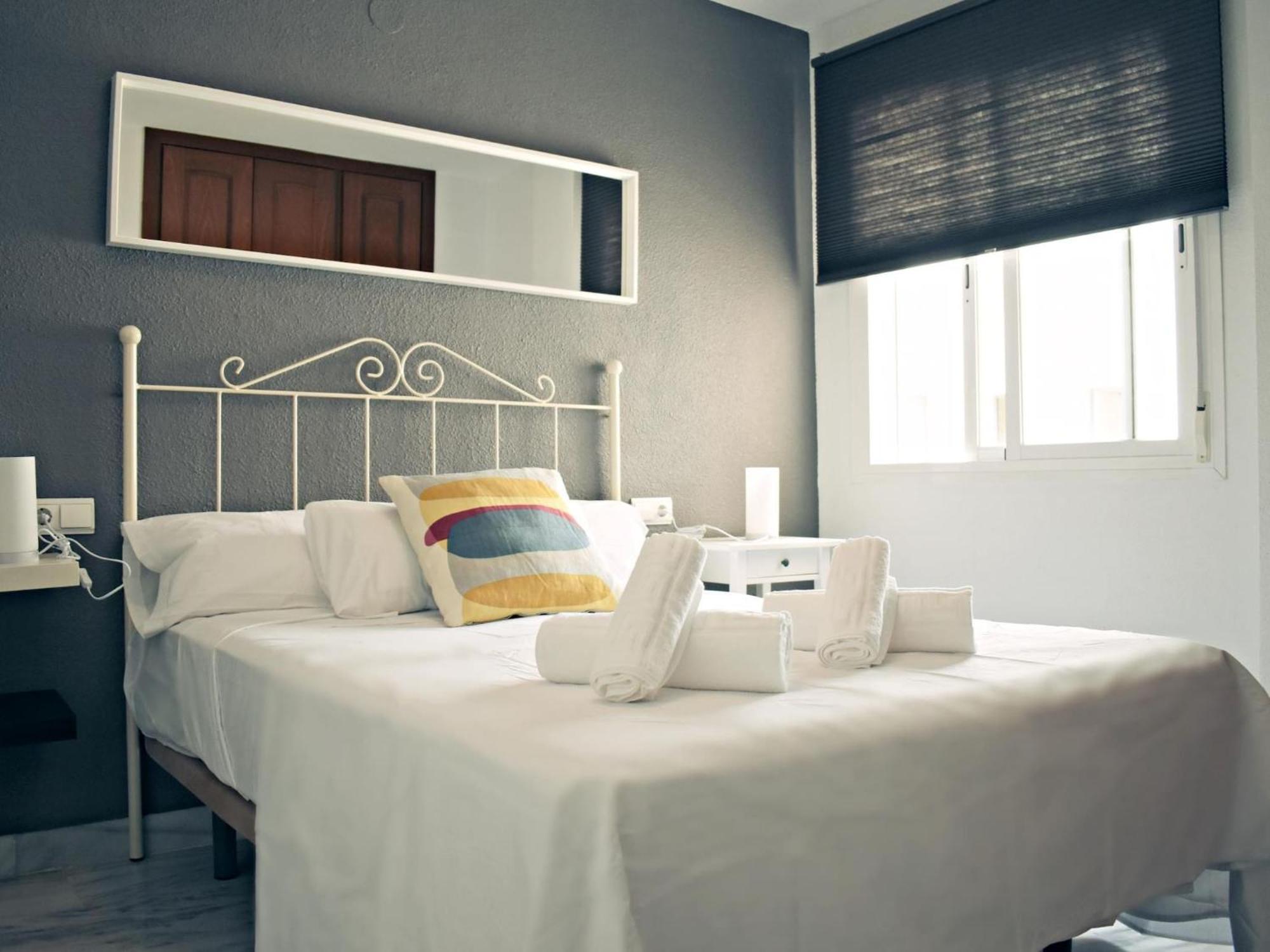 Fabuloso Apartamento Junto Al Soho Con Parking Privado Málaga Esterno foto