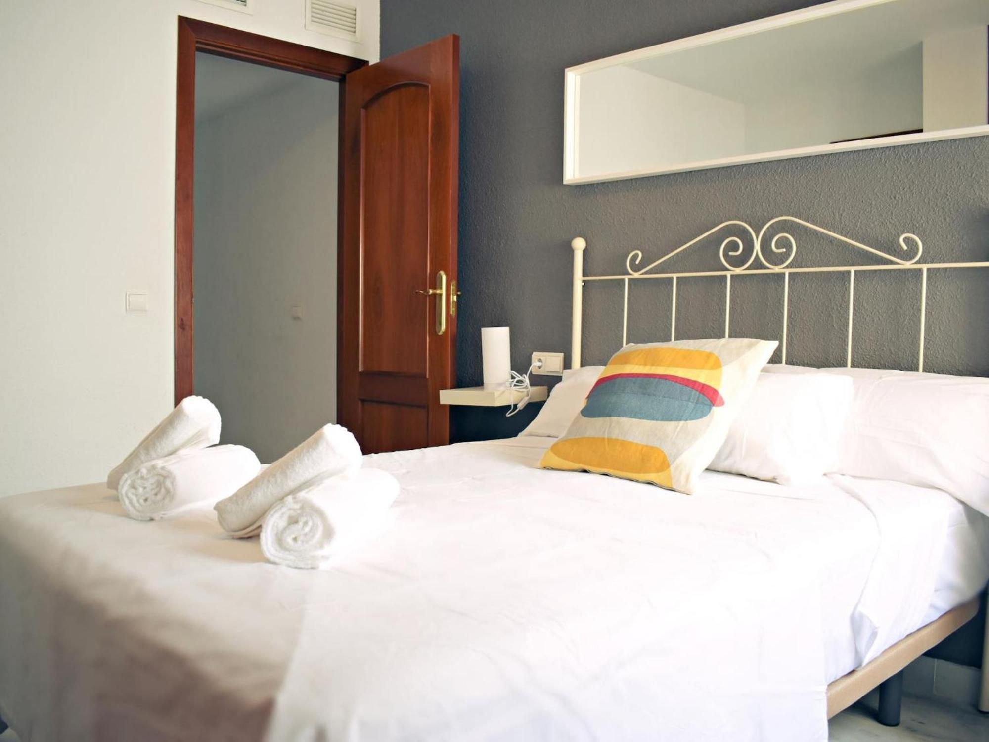 Fabuloso Apartamento Junto Al Soho Con Parking Privado Málaga Esterno foto