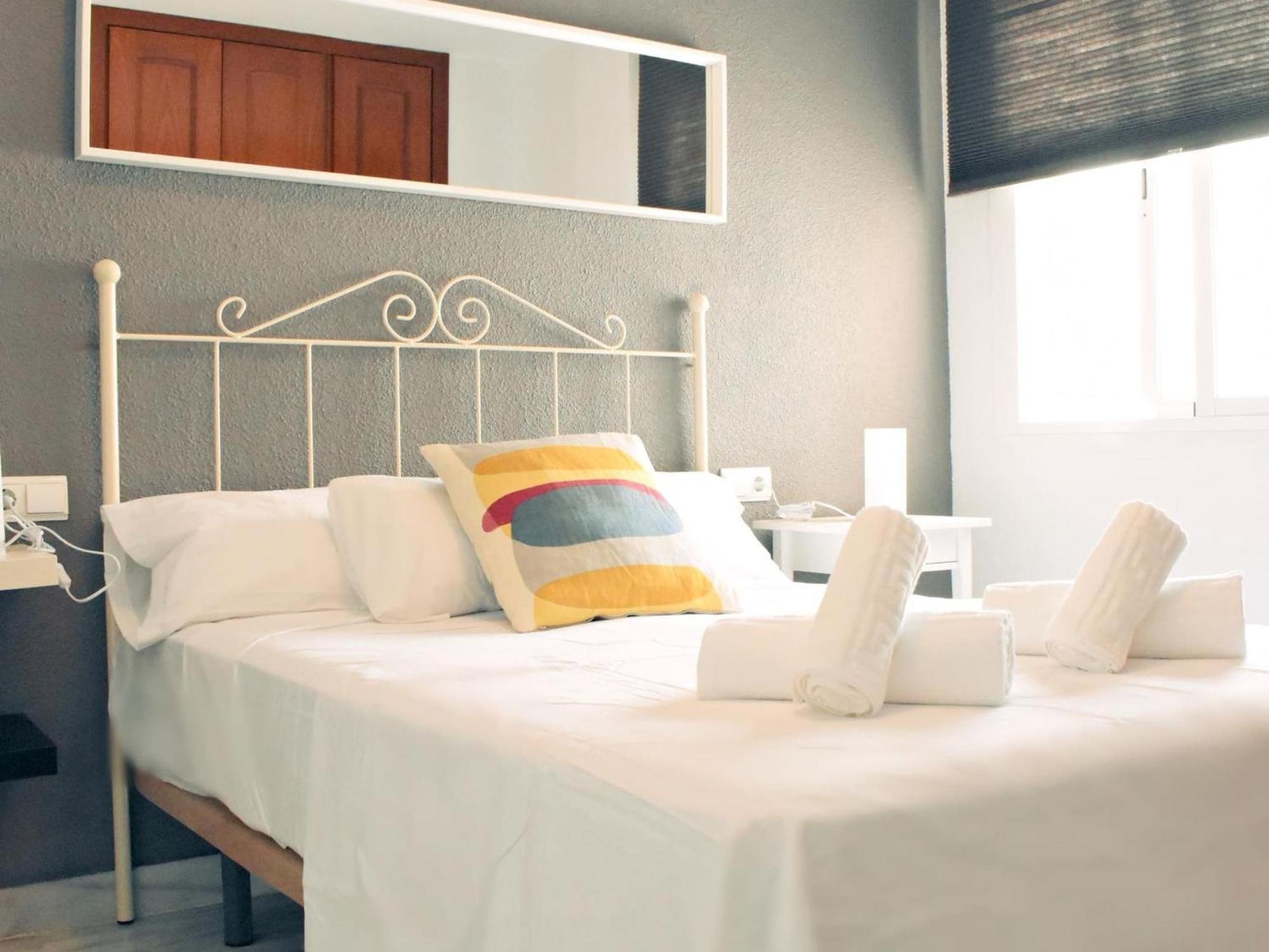 Fabuloso Apartamento Junto Al Soho Con Parking Privado Málaga Esterno foto